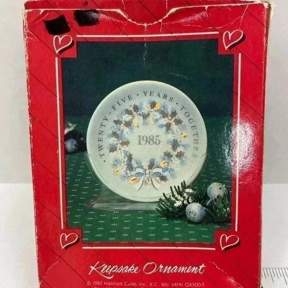 Hallmark Twenty Five Years Together Keepsake Ornament Dated 1985 - Picture 3 of 6